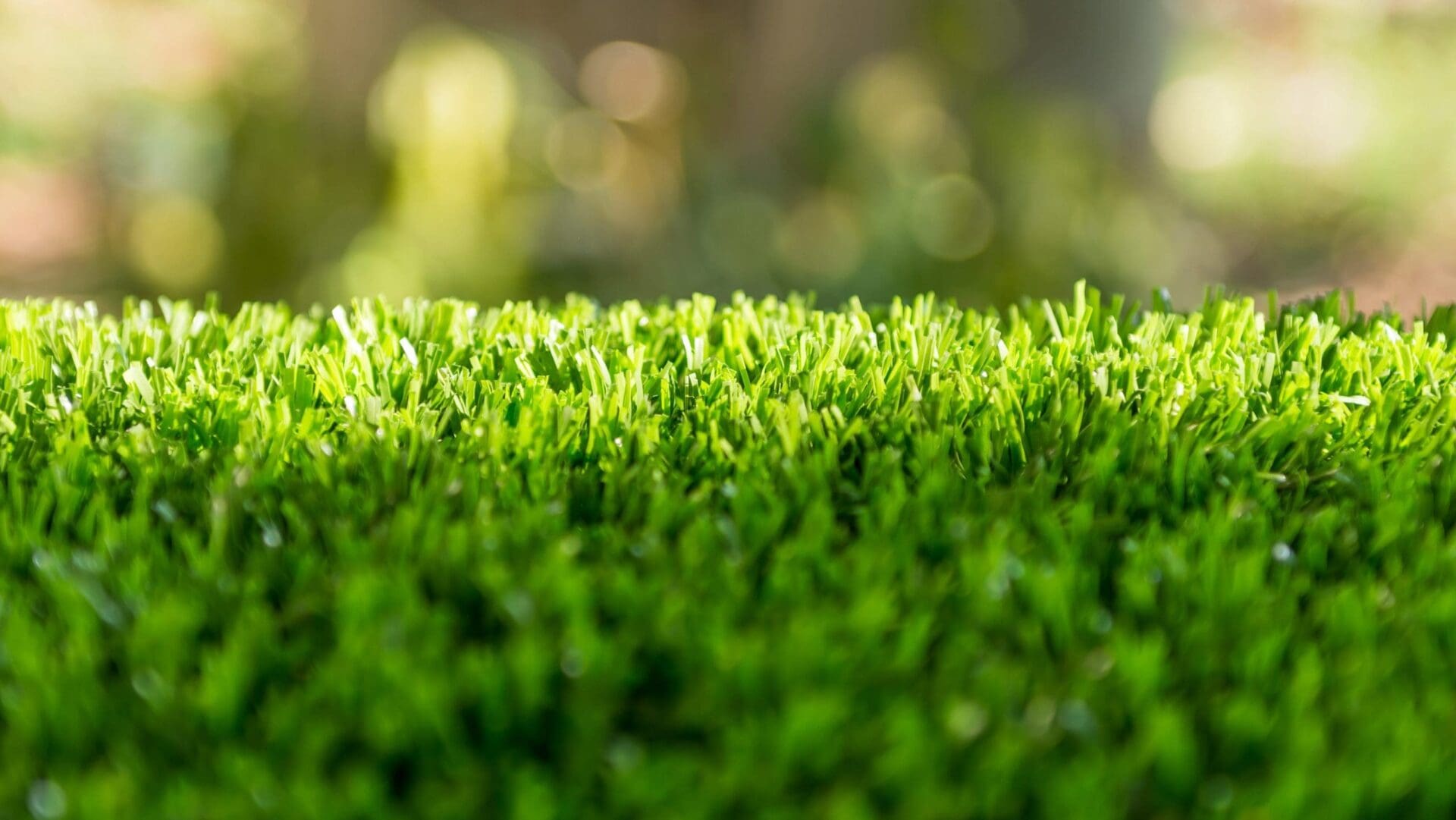 Artificial Grass: Transform Yardens & Patios