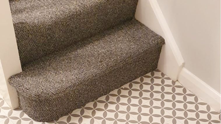 The Pros and Cons of Vinyl Flooring